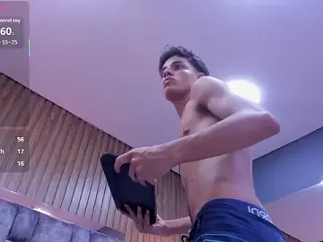 Stripchat Live Sex Cam of owen__johnson