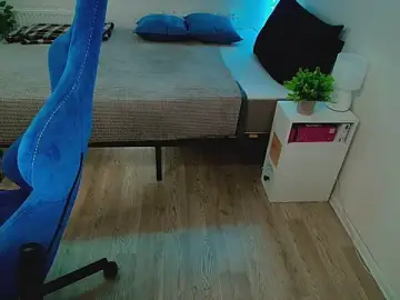 Stripchat Live Sex Cam of CranberryHot