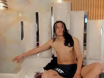 Stripchat Free Porn Cam of Bellaandvestiacs