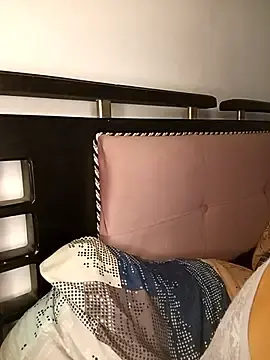 Stripchat Sex Cam of Zoe_Sweett18
