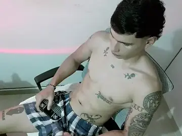 Stripchat Sex Cam of srghost333