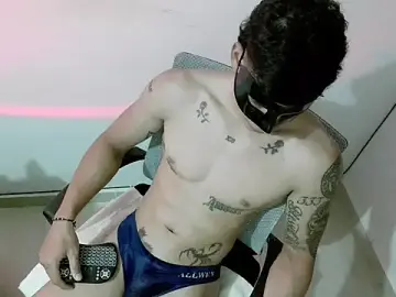 Stripchat Live Sex Cam of srghost333