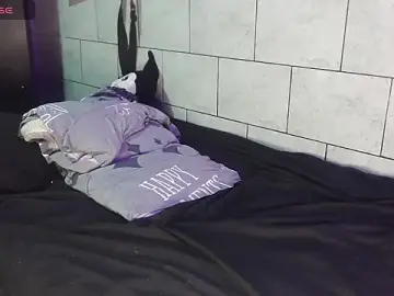 Stripchat Sex Cam of Megan_Crow