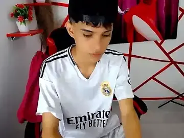 Stripchat Live Sex of chris_evans77