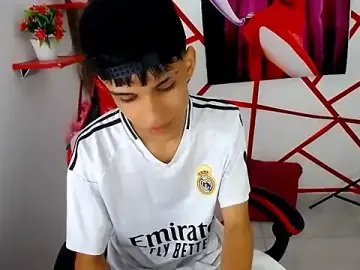 Stripchat Watch Live Sex Cams of chris_evans77
