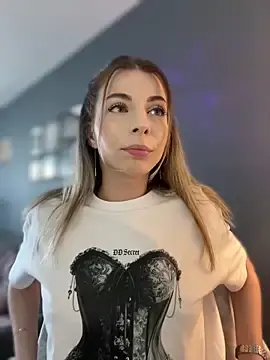 Stripchat Free Live Porn of Mia_Ethan