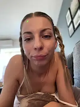Stripchat Free Live Porn of Mia_Ethan