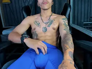 Stripchat Free Porn Cam of DanteLuxx