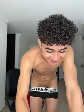 Stripchat Watch Live Sex Cams of DavidfullOFlove