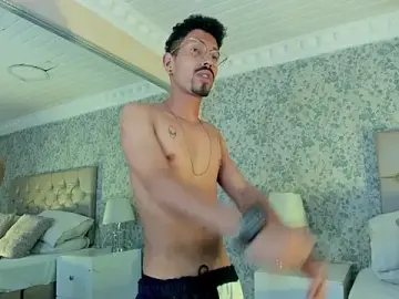 Stripchat Sex Chat of NoaahTylor