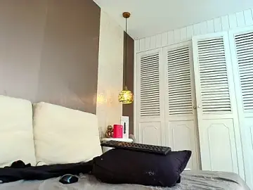 Stripchat Live Sex Cam of Tiifany_Baker