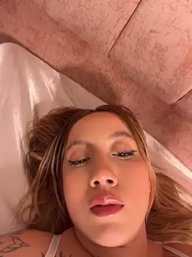 Stripchat Live Sex of Rebe_