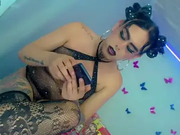 Stripchat Live Porn of Perla_Hotcortes