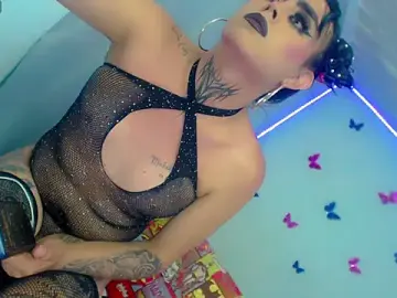 Stripchat Live Sex Cam of Perla_Hotcortes