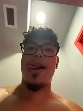 Stripchat Live Sex of alekzamo