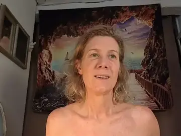 Stripchat Free Porn Cam of Lola_Belgium