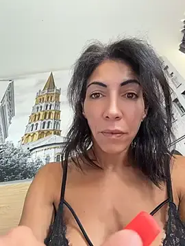 Stripchat Free Porn Cam of Yasmiinee