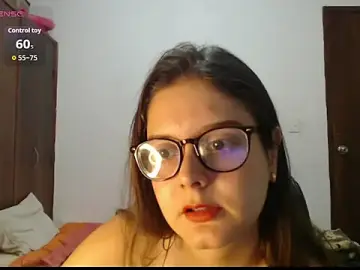 Stripchat Adult Webcam of MadieeLorez