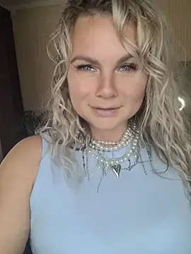 Stripchat Free Live Porn of candy_queeen