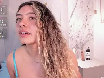 Stripchat Watch Live Sex Cams of ChloeBelle_