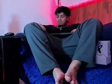 Stripchat Nude Webcam of juanmechanic_
