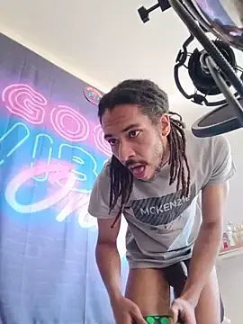 Stripchat Adult Webcam of Mikaaa97