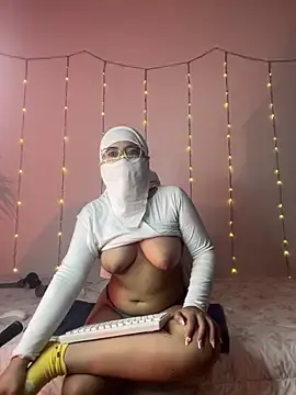 Stripchat Best Webcam of Maisa_issa