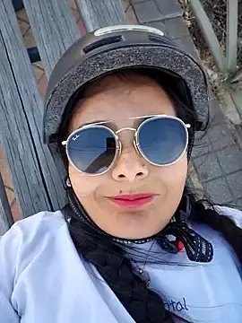 Stripchat Free Live Porn of bellapaty