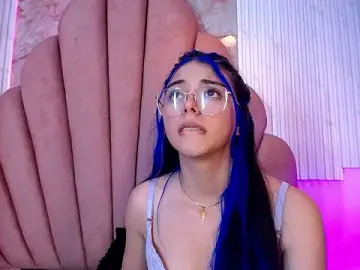 Stripchat Sex Cam of Kyomi_Hunt