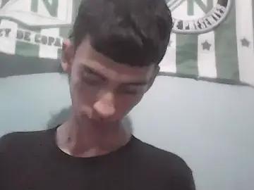 Stripchat Free Porn Cam of ttimy_x_boy