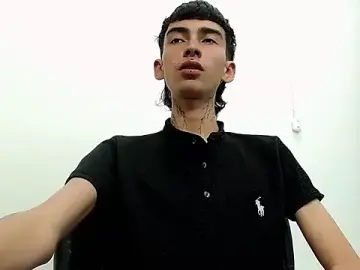 Stripchat Private Sex Chat of ttimy_x_boy