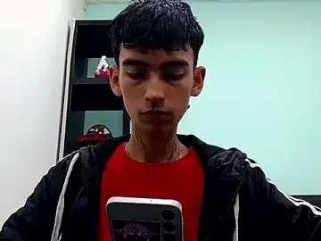 Stripchat Free Live Porn of ttimy_x_boy