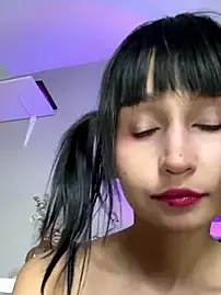 Stripchat Adult Webcam of bigbabykiki