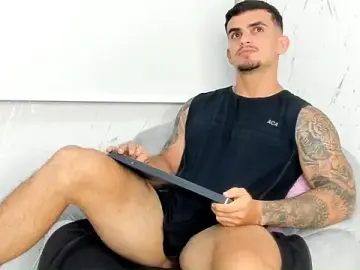 Stripchat Best Webcam of Ricardogo19