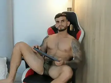 Stripchat Nude Webcam of Ricardogo19