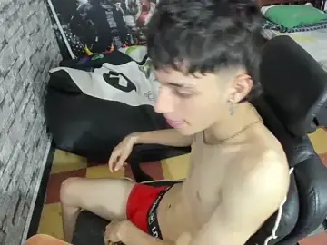 Stripchat Live Sex Cam of wex_077