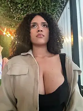 Stripchat Adult Webcams of Lilithadams1