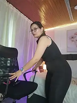 Stripchat Free Live Porn of Rose_Thompson1