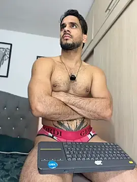 Stripchat Free Porn Cam of Maximiliano_ford