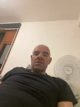 Stripchat Free Live Porn of slim1976006
