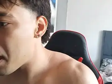 Stripchat Free Live Porn of latin_party007