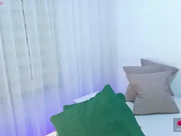 Stripchat Best live sex cam show of KylieVennet