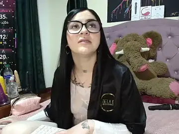 Stripchat Adult Webcams of Emmie_Hot