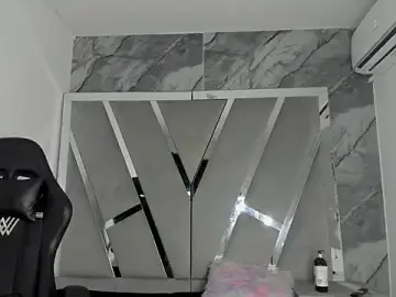 Stripchat Best Webcam of Mia_Petiteht