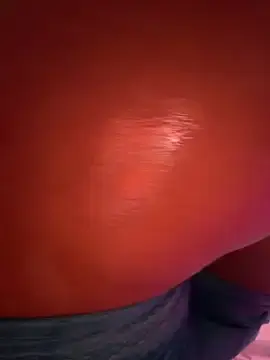 Stripchat Free Porn Cam of izanmiller2001