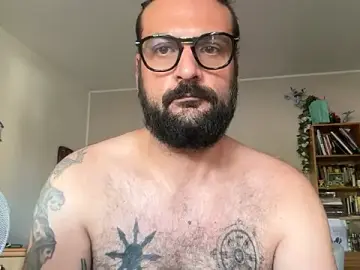 Stripchat Nude Webcam of beardo85