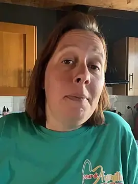 Stripchat Sex Cam of zelda252