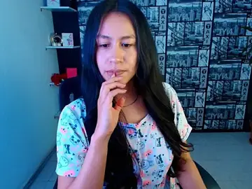 Stripchat Best live sex cam show of EmiGomez_