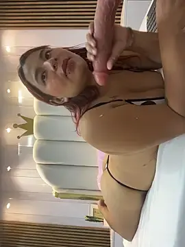 Stripchat Live Sex Cam of Luci_Taylor_