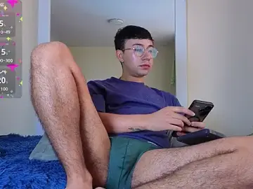 Stripchat Live Sex Cam of cameron_cum